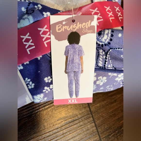 NWT Brushed Sleep two-piece pajama set. Size XXL.  Short sleeve top. - Picture 6 of 11